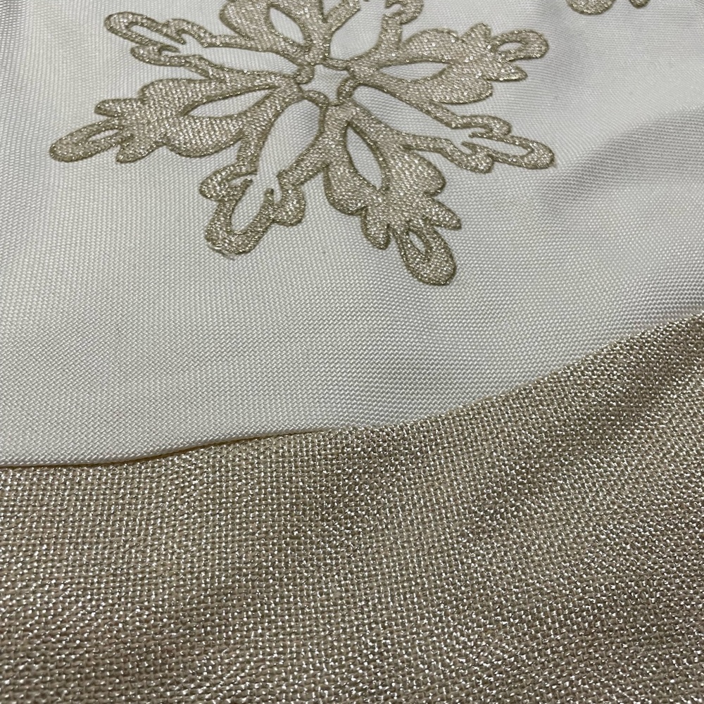 Elegant Gold Snowflake Embroidered Christmas tree skirt